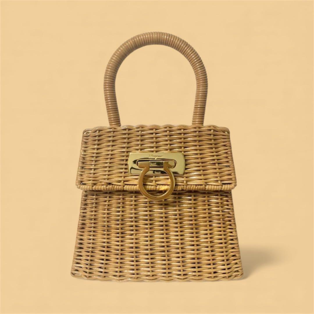 年始セール‼️ Ferragamo サルヴァトーレ フェラガモ ハンドバッグ