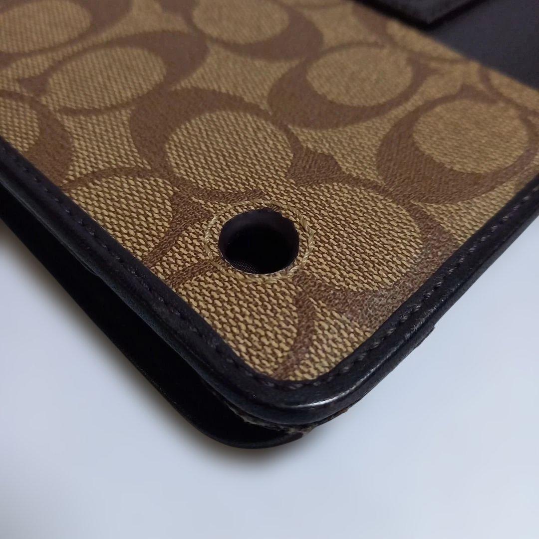 (美品) COACH iPadケース シグネチャー柄 ブラウン