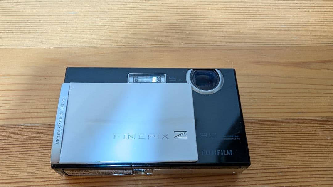 富士フイルム　デジタルカメラ FinePix Z100 fd
