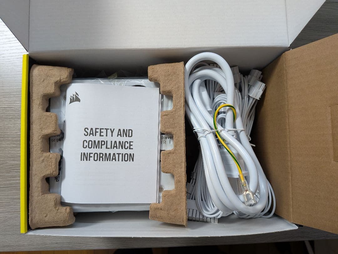 Corsair RM750e RMe Series 電源ユニット