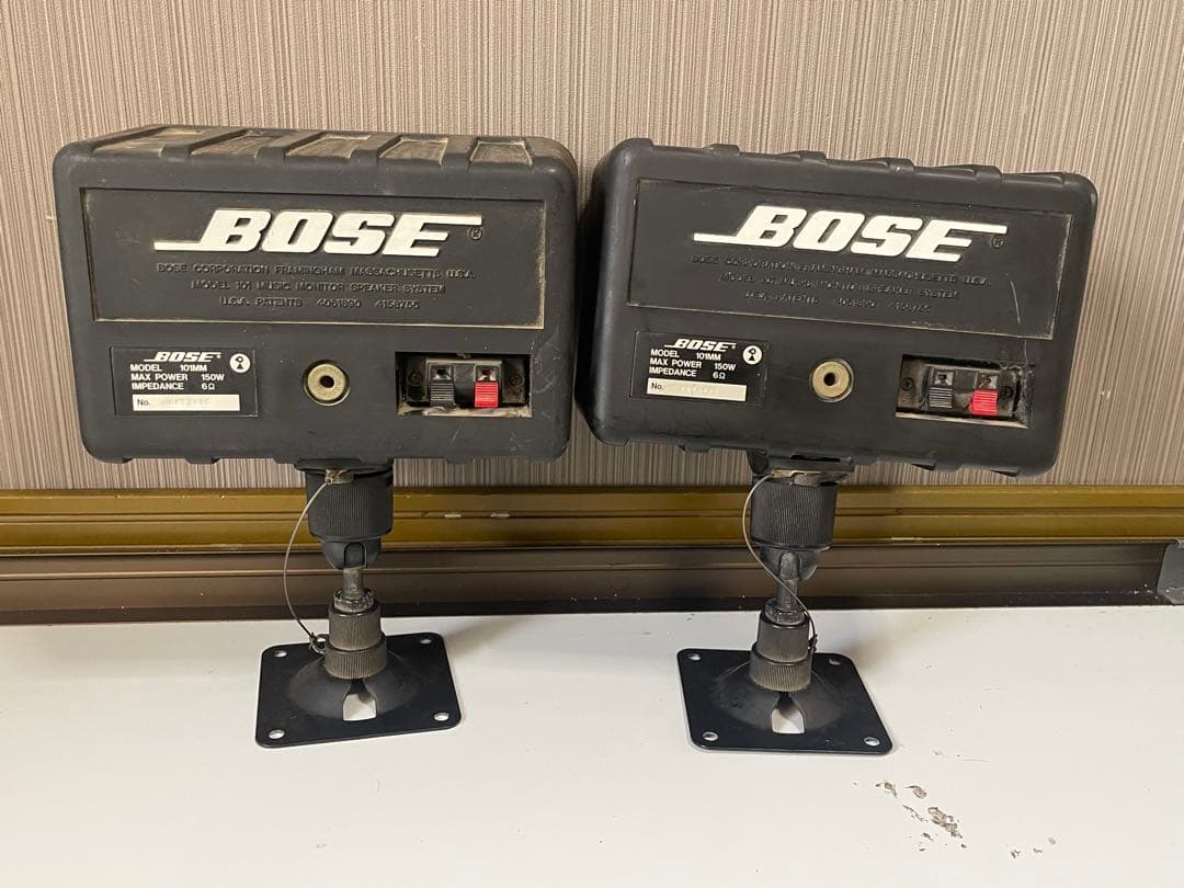 BOSE ブックシェルフスピーカー 壁掛け式