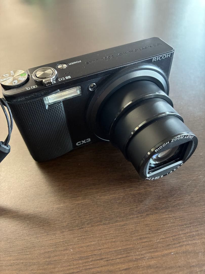 RICOH リコー デジタルカメラ　CX3 ケース付き　充電器　値引き可能‼️