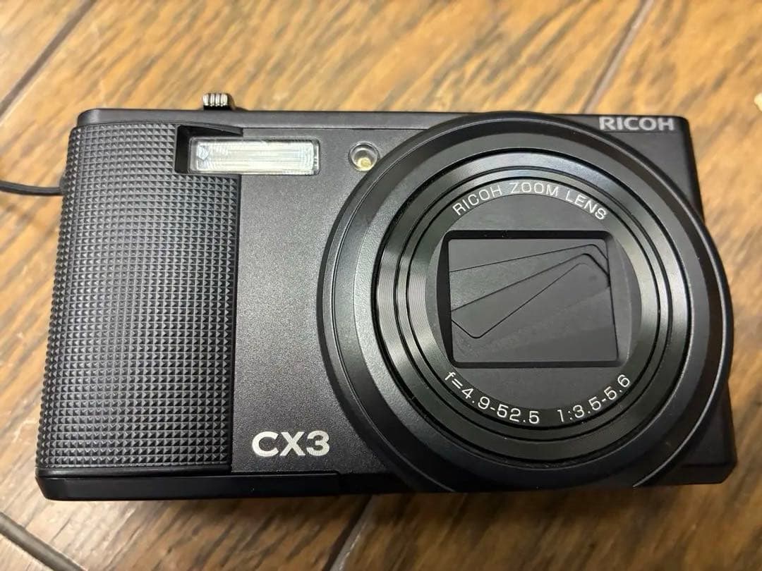 RICOH リコー デジタルカメラ　CX3 ケース付き　充電器　値引き可能‼️