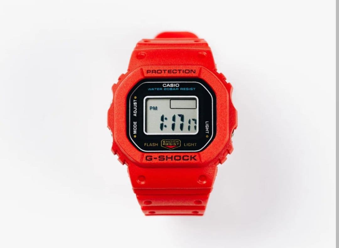 G-SHOCK DWN-5600-4JR　赤　2025.11購入