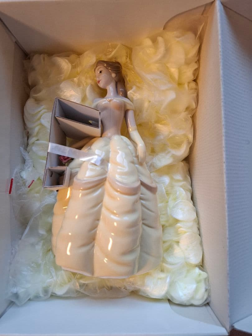 リヤドロ〈NAO〉　ディズニー　美女と野獣　ベル