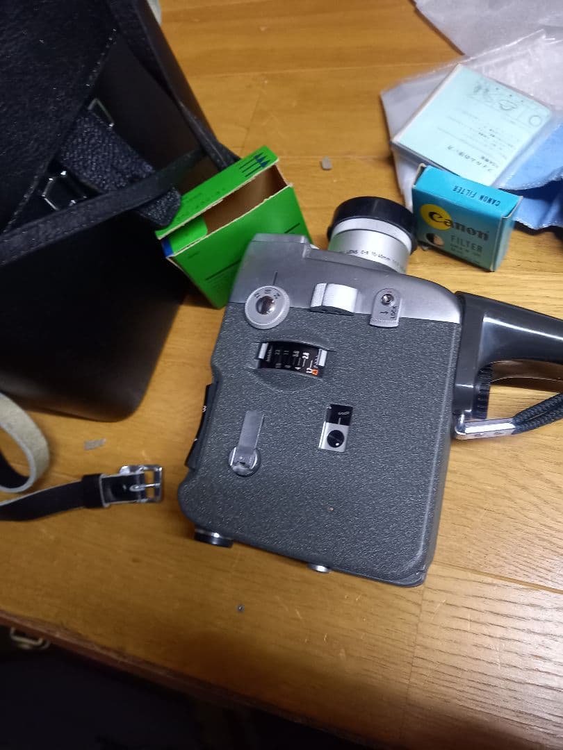 1962年製品そCanon Motor Zoom B 8E フィルムカメラ