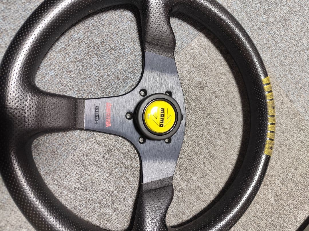 momo Competition ステアリング 340mm