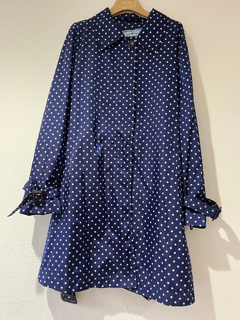 PRADA ドットコート ネイビー　40サイズ