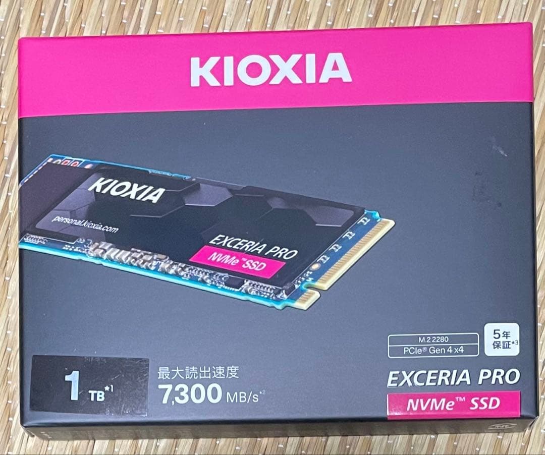 内蔵型SSD EXCERIA PRO SSD-CK1.0N4P/J