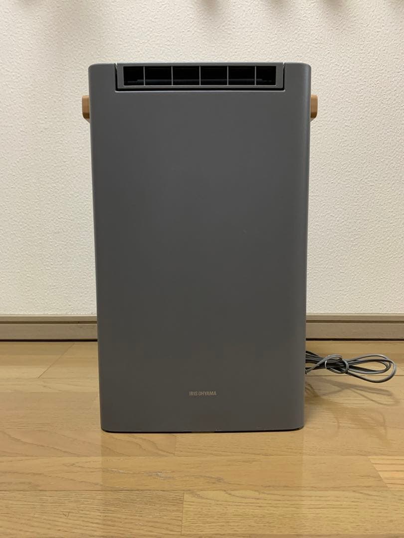 アイリスオーヤマ デシカント式 除湿機 2.4L IJD-P20