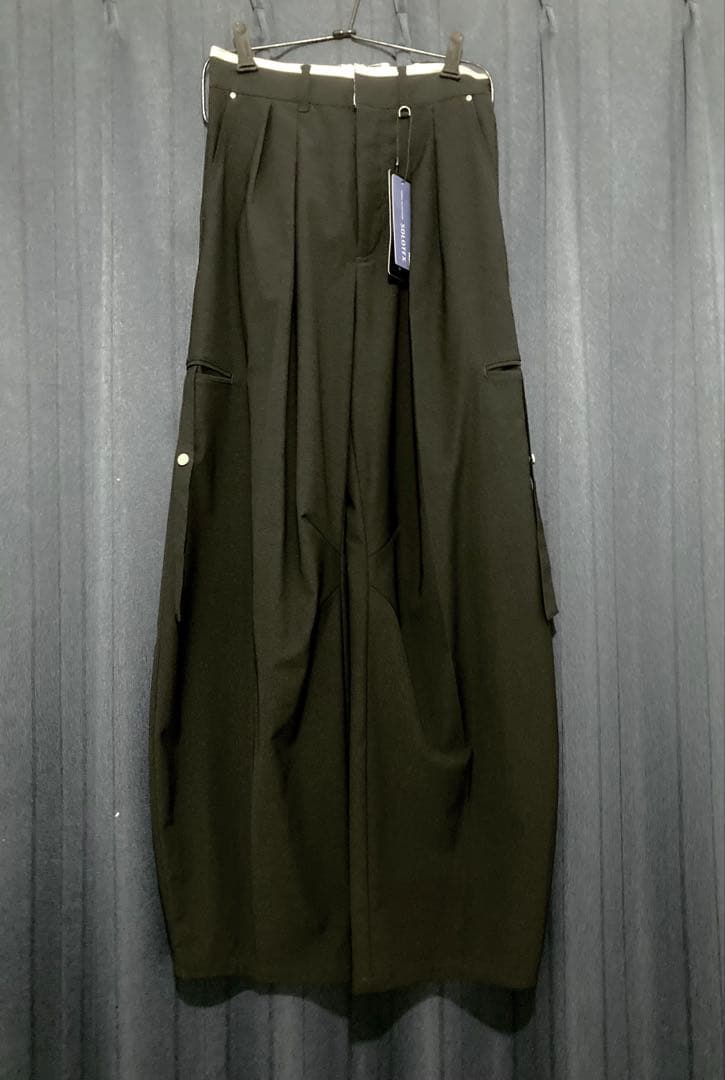 UNITED TOKYO ダブルウエストコクーンパンツ