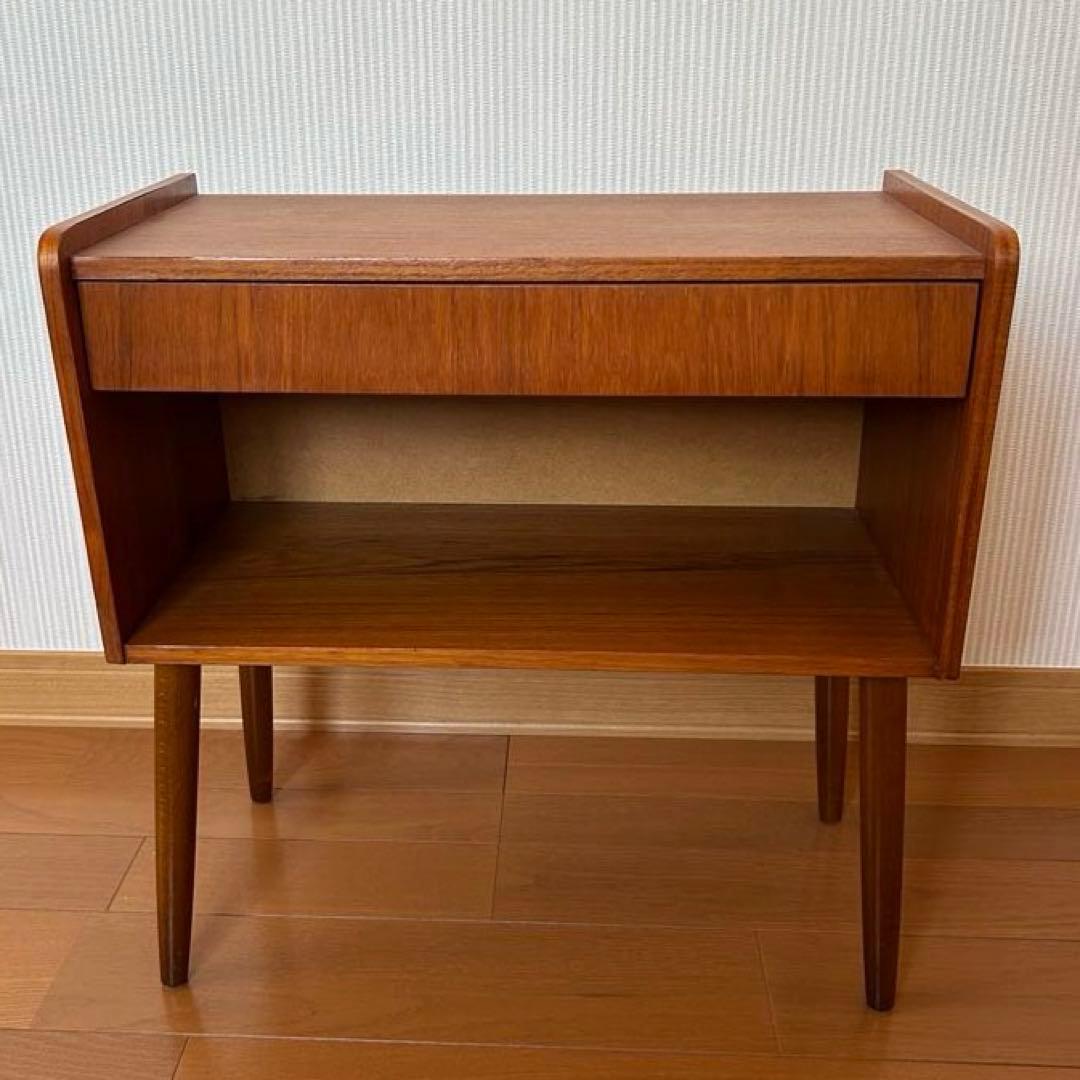 北欧ヴィンテージ家具　小型チェスト／サイドテーブル