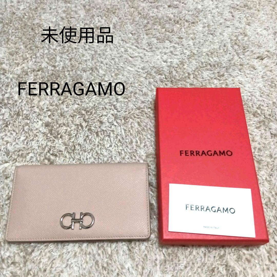 【人気】【未使用品】フェラガモ　ガンチーニ　カードウォレット　長財布