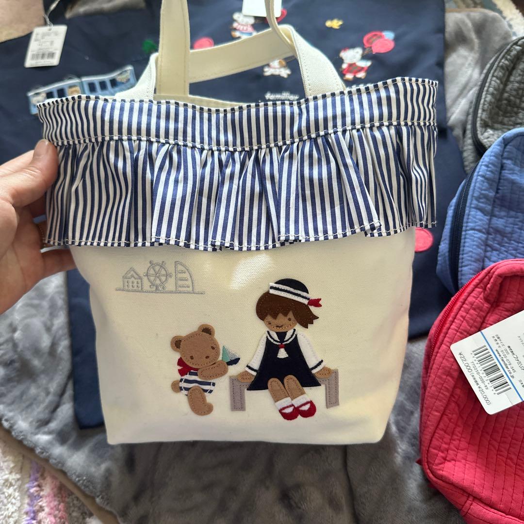 familiar 白トートバッグ　タグあり