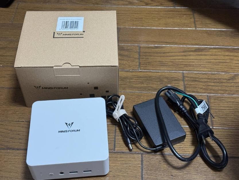 ミニPC MINISFORUM UN1360W Core i7 13620H