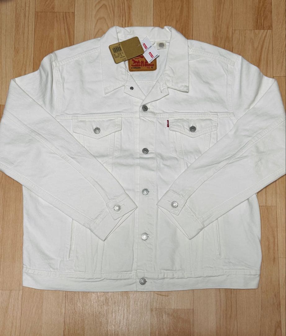 Levi's ホワイト デニム　トラッカージャケット　XLサイズ　新品未使用