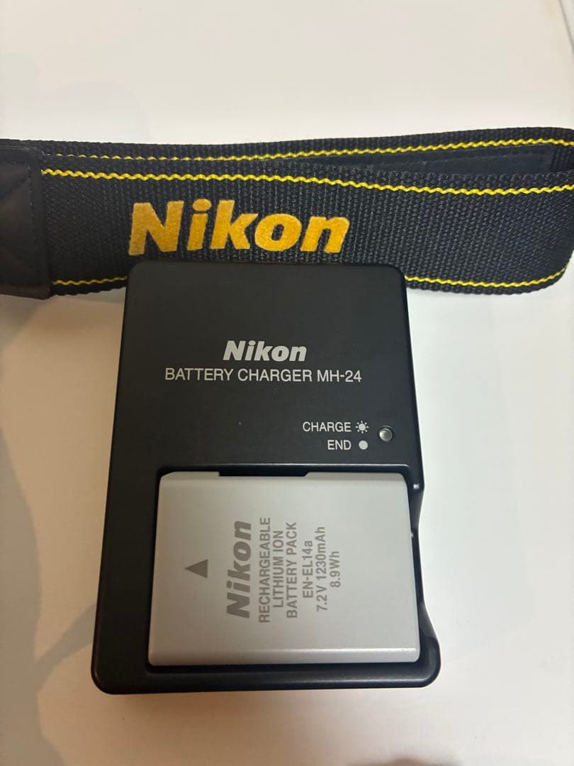 Nikon D3400 デジタル一眼レフカメラ