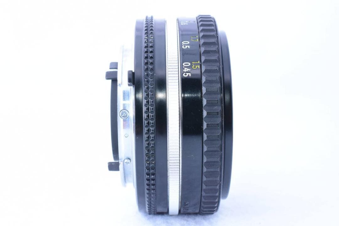 【❄基本の１本！❄】Nikon Ai-s 50mm F1.8 綺麗なボケが出ます