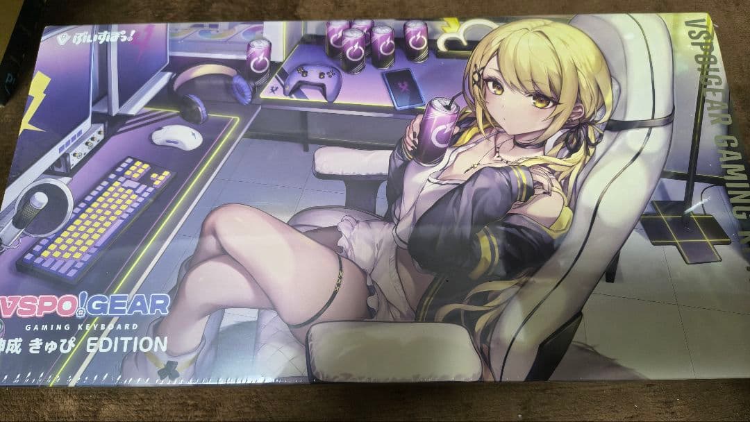 ぶいすぽっ！ゲーミングキーボード　神成きゅぴ　新品未開封