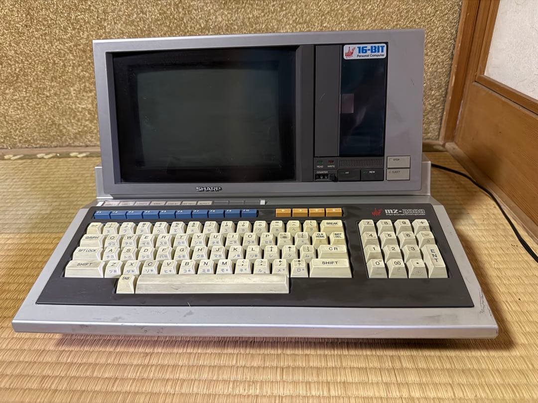 だ*ん様 【O-1802】SHARP シャープ MZ-2000 パソコン 旧型P
