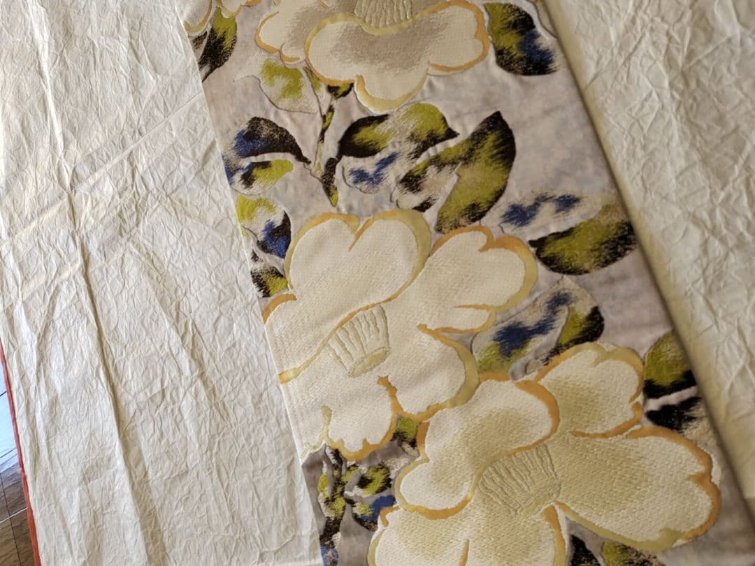 UniUni値下げ　織匠　万勝　琳派椿葉樹文　春繭　袋帯