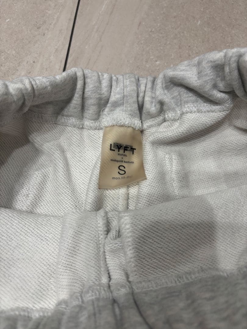 LYFT グレー ショートパンツ Sサイズ