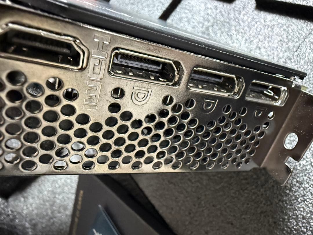 グラフィックボード・グラボ・ビデオカード MSI GeForce RTX 4060 Ti VENTUS 2X BLACK