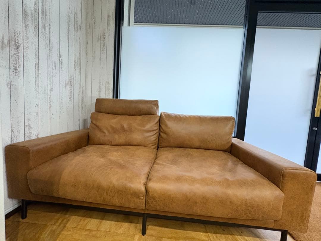 関家具　2.5人掛けソファ　ヘッドレスト付　クラッシュゲート　プルート