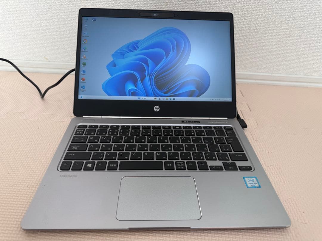 HP Folio G1 m3-6Y30 メモリ8G SSD256Gバッテリーなし