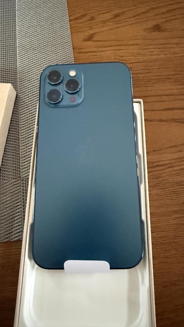 【未通電】iPhone 12 Pro Max 512GB SIMフリー