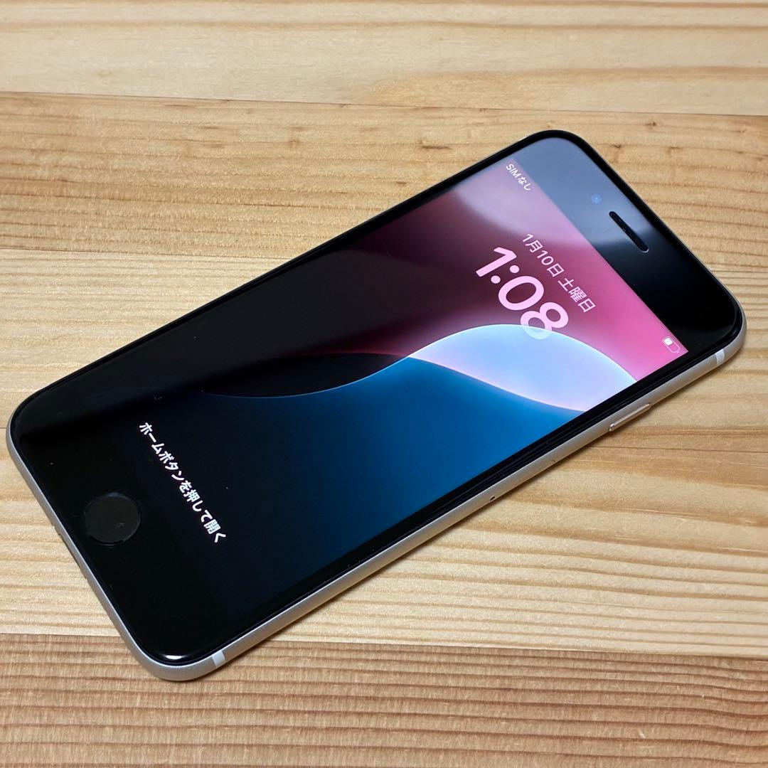 下*ん様 バッテリー新品　iPhoneSE第3世代64GB SIMフリー　美品