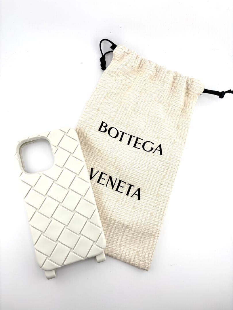 Bottega Veneta イントレチャート ホワイト iPhoneケース