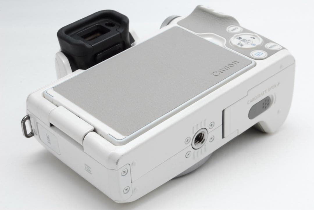 ✨極美品✨キャノン EOS Kiss M❤️高性能ミラーレス！