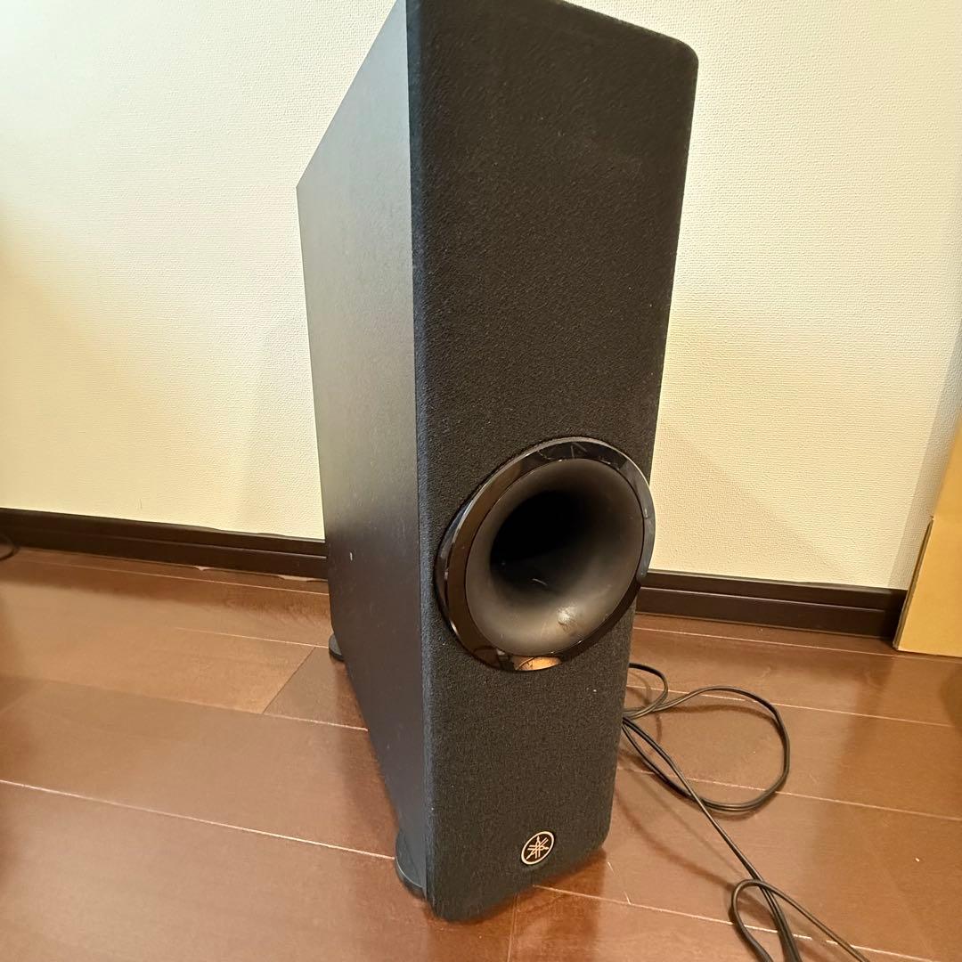 Yamaha YSP-2700 サウンドバー、ウーファー