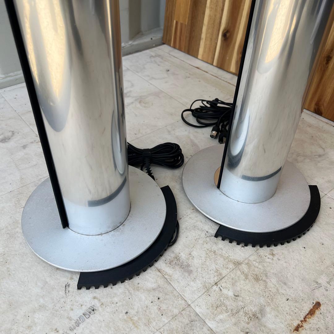 F33激安早い者勝ちか✨ 音出し確認済み　Bang&Olfsen スピーカー