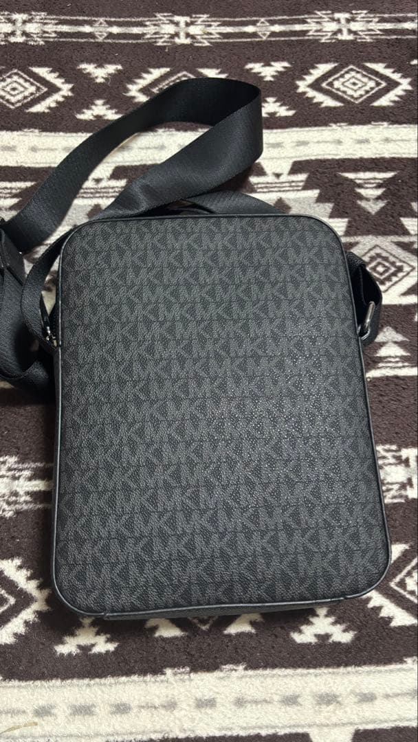 Michael Kors ブラック ショルダーバッグ