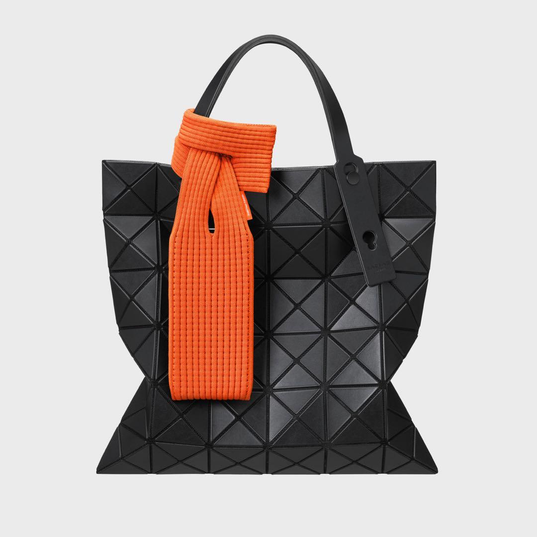 Apple × ISSAY MIYAKE iPhone Pocket マンダリン