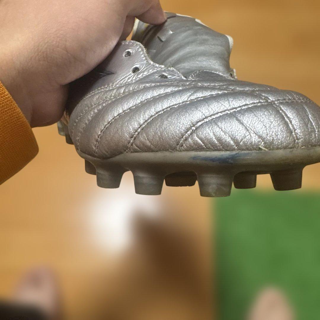 Mizuno Morelia Neo4プラチナム　シルバーパック