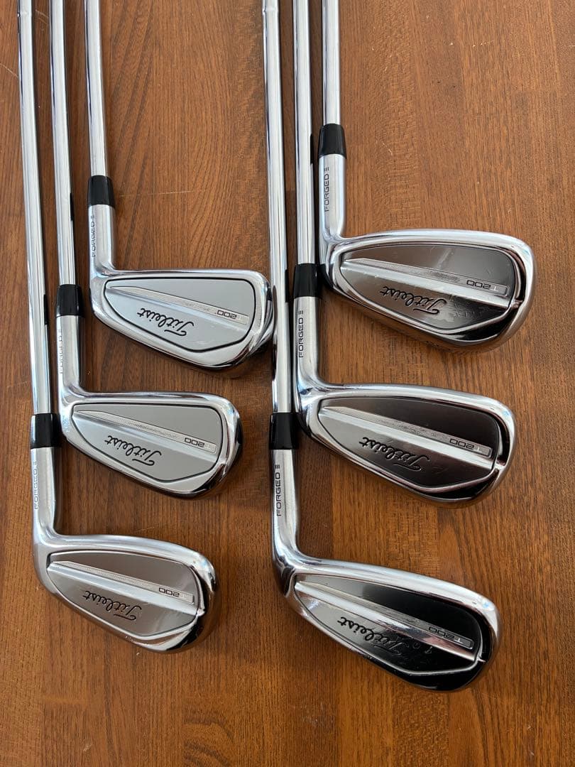 タイトリストT200アイアン　6-9 P 48