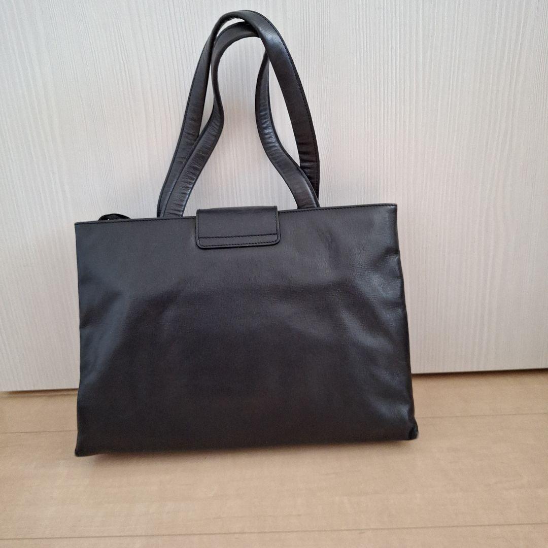 BVLGARI ブラックレザートートバッグ