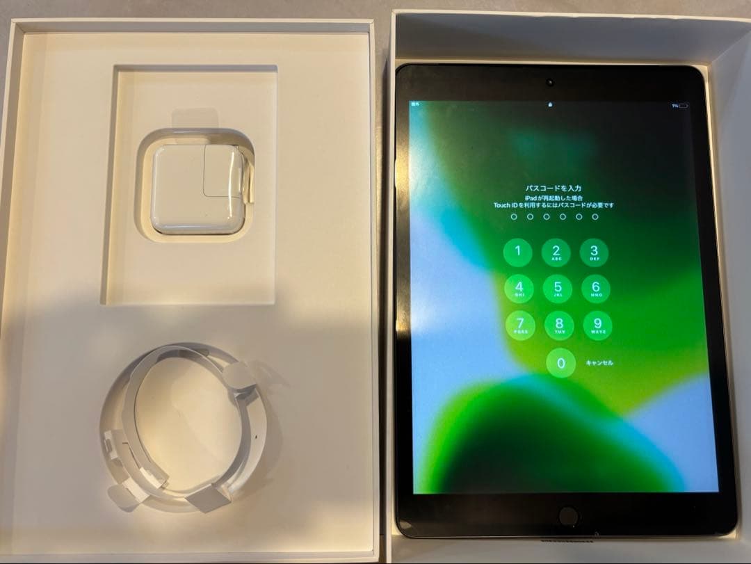 【美品】iPad(第7世代）Wi-Fiモデル 32GB+Apple pencil