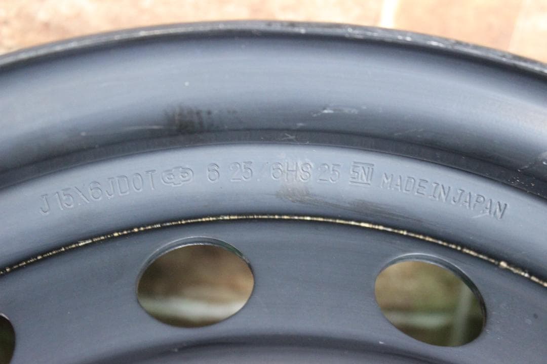 トヨタ・ハイエース純正鉄ホイール　№１４０