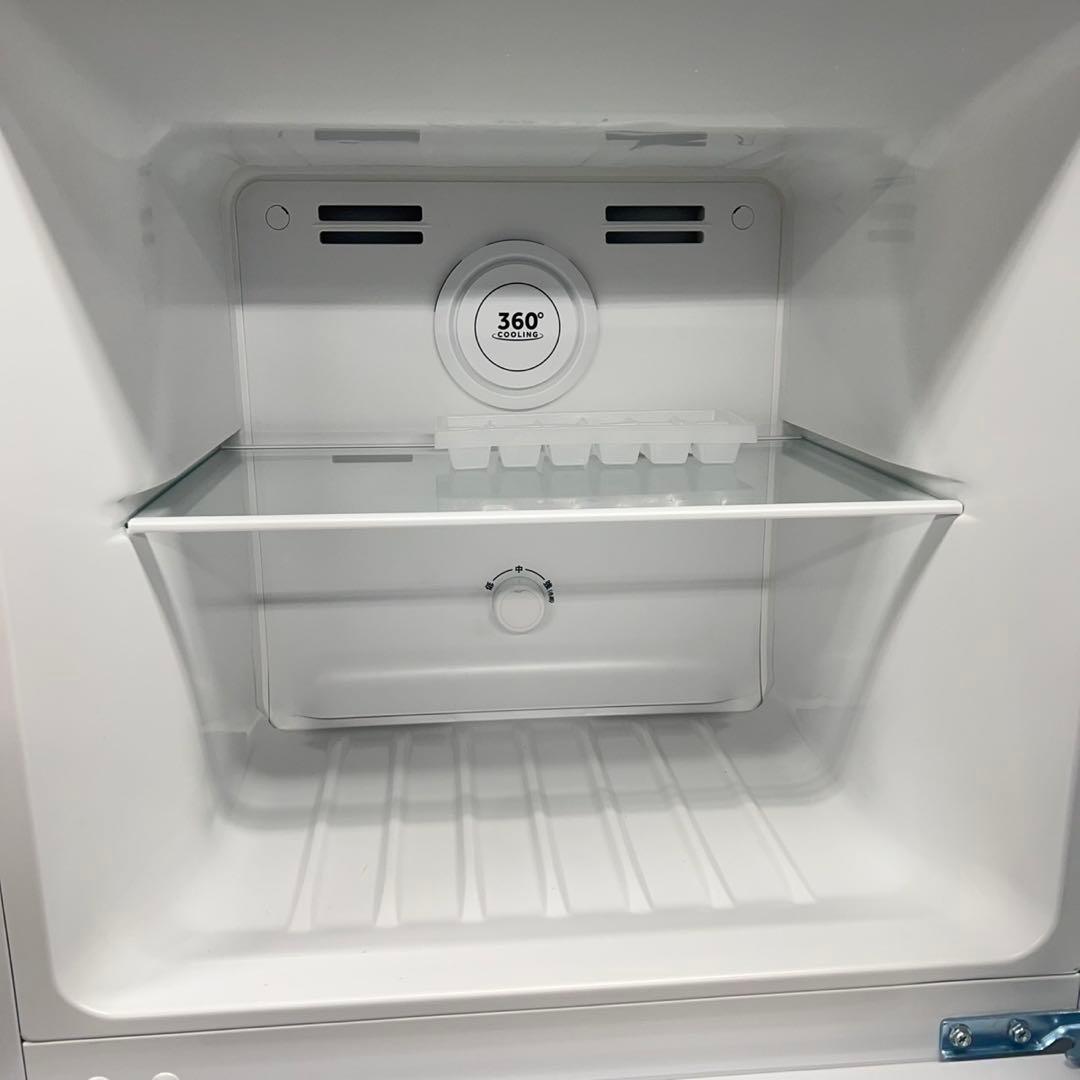 322 冷蔵庫　極美品　2023年製　一人暮らし　右開き　200L〜300L
