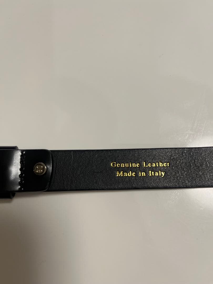 DRIES VAN NOTEN 黒の細ベルト