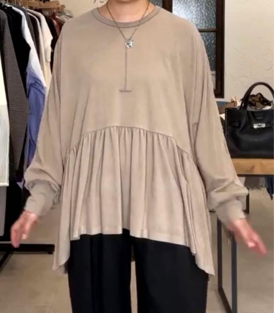 CYAN TOKYO ラウンドギャザーウォーム ドルマントップス