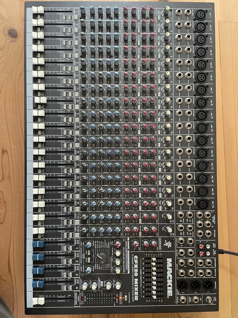 MACKIE CFX20 MIXER 20チャンネル