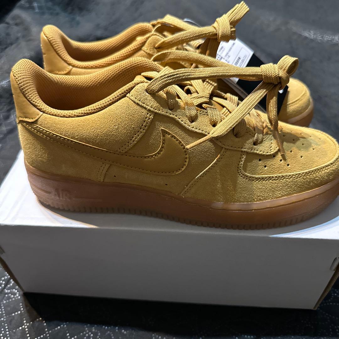 ナイキ エア フォース 1 LV8 GS 24.5センチ