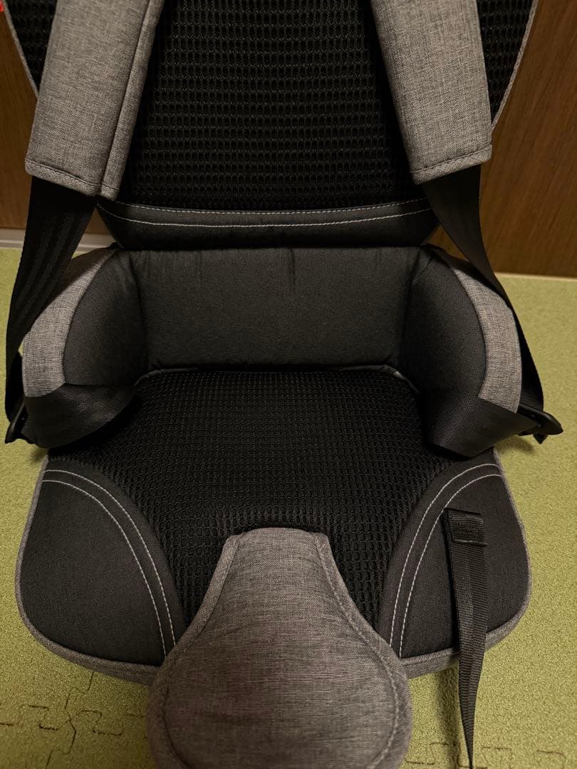 おにぎり　新品同様　日本育児 Evo トラベルベスト チャイルドシート