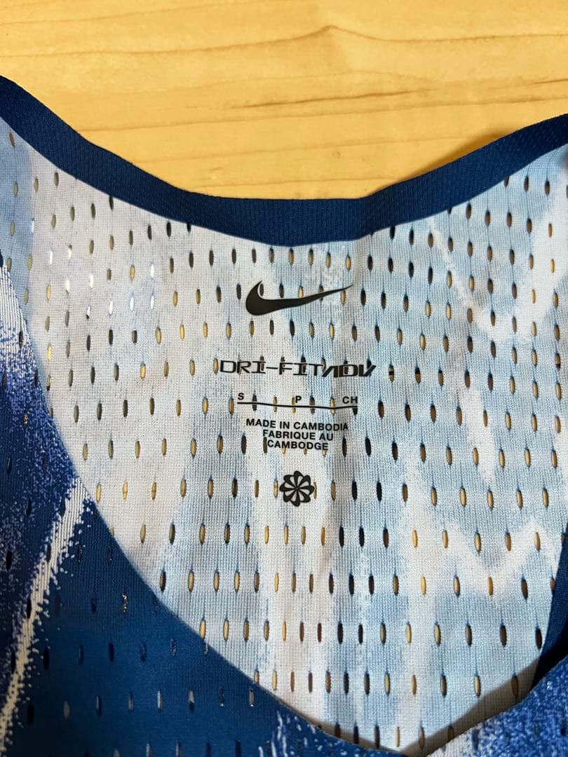 Nike エアロスイフト　シングレット　S