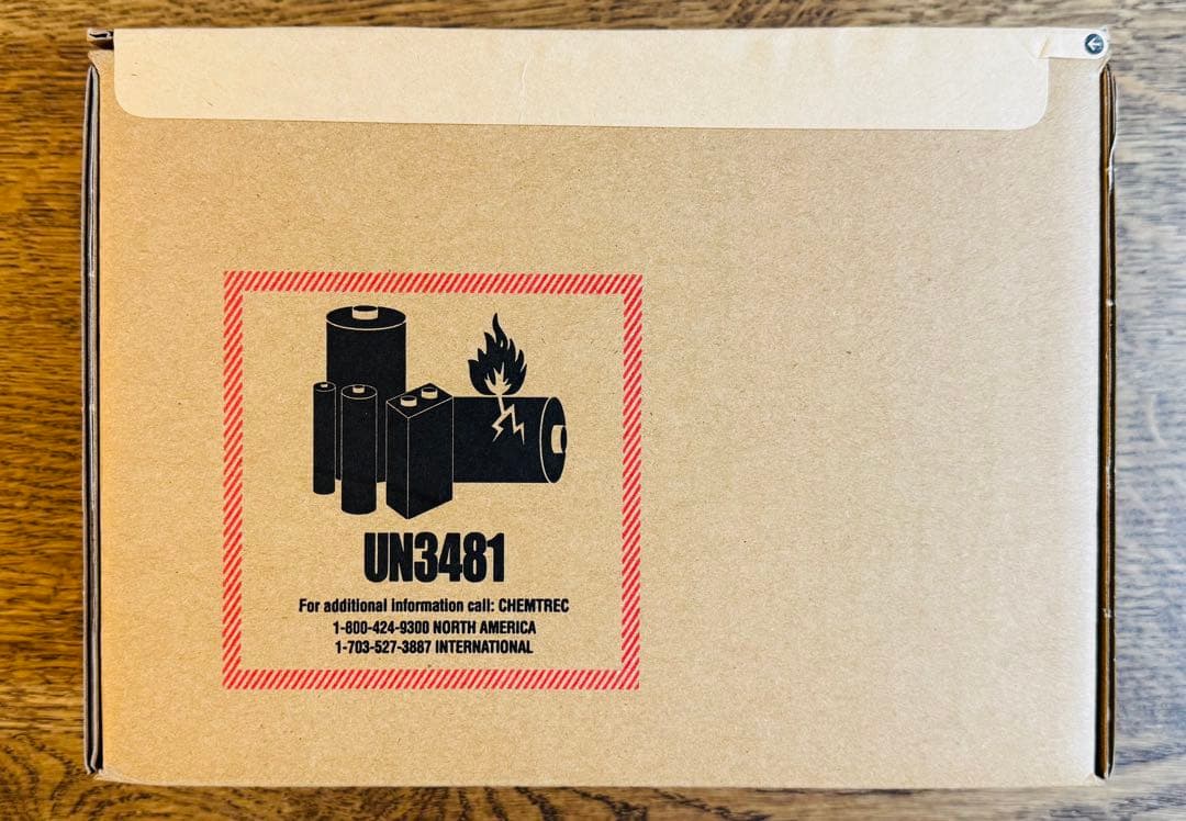 【完全未開封】iPad mini 6（スターライト／64GB）